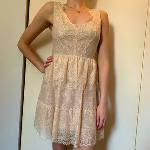 BCBG Max Azria “WILLA” lace dress. Size M.